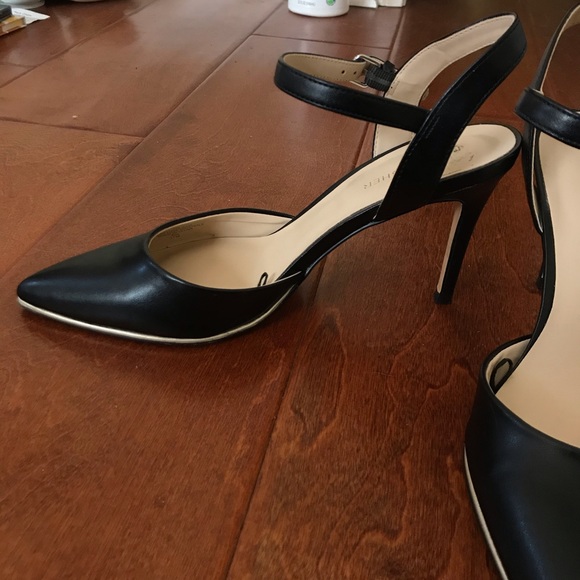 Marc Fisher Heels - Picture 4 of 5